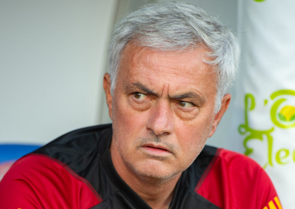 Mourinho Cagliari Calcio v AS Roma - Serie A TIM
