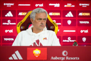 mourinho conferenza AS Roma Training Session &amp; Press Conference