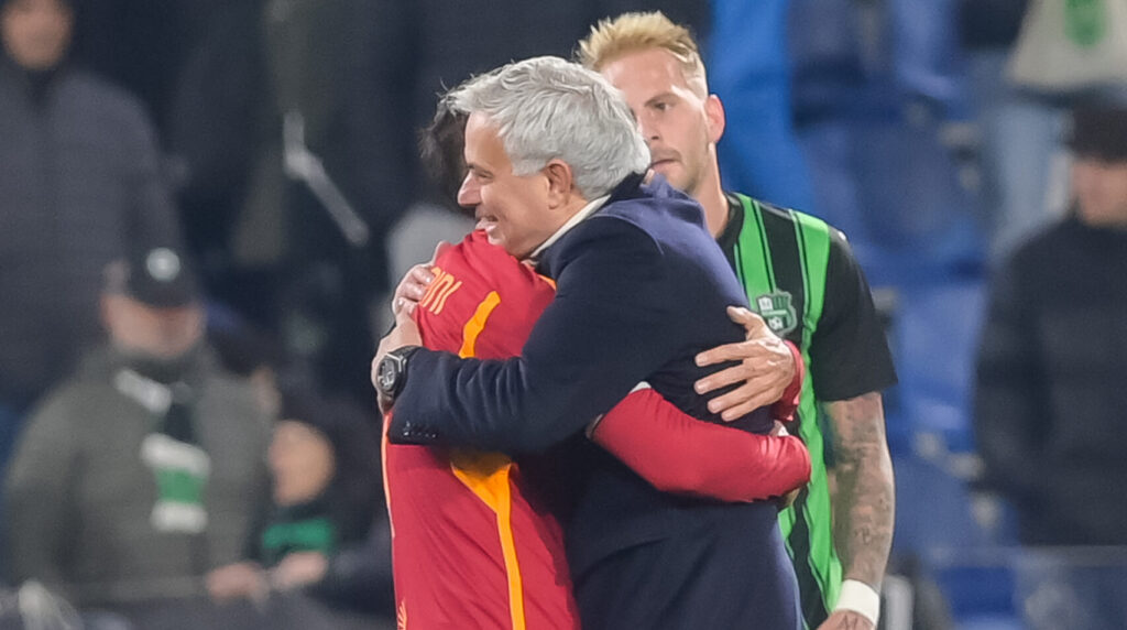 Mourinho US Sassuolo v AS Roma - Serie A TIM