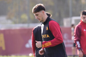Kumbulla AS Roma Training Session