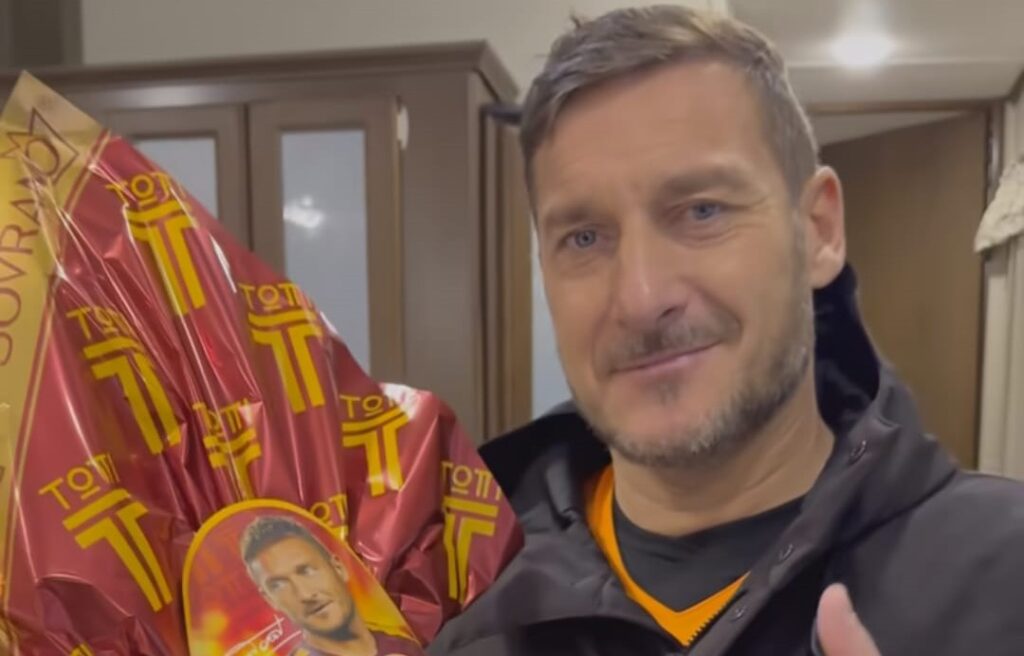 totti uovo di pasqua