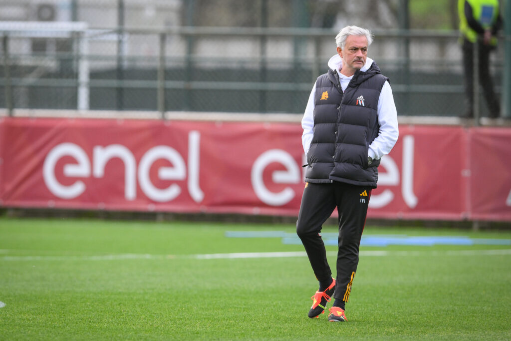 mourinho AS Roma Training &amp; Press Conference