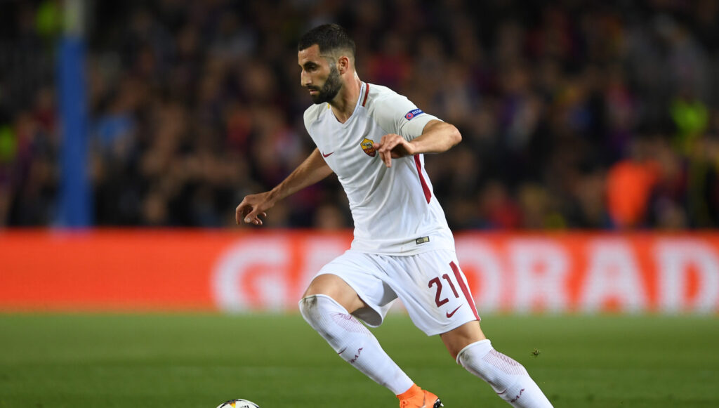 Gonalons FC Barcelona v AS Roma - UEFA Champions League Quarter Final Leg One