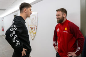 AS Roma Unveil New Coach Daniele De Rossi
