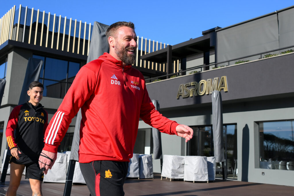 de rossi AS Roma Training Session &amp; Press Conference