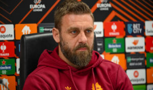 De Rossi AS Roma  Training Session And Press Conference - UEFA Europa League 2023/24