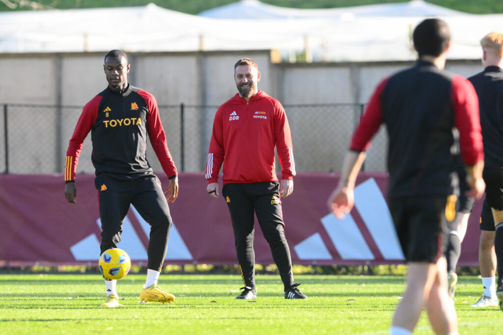 de rossi ndicka AS Roma Training Session &amp; Press Conference