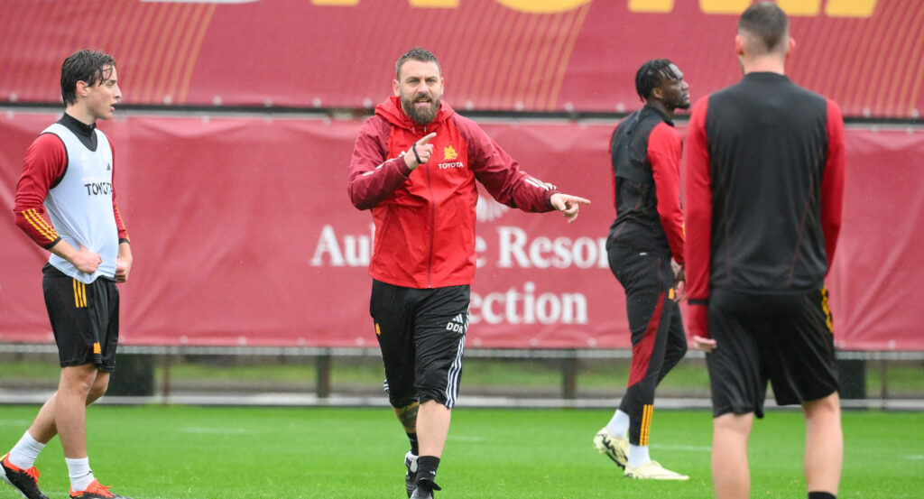 de rossi AS Roma Training Session
