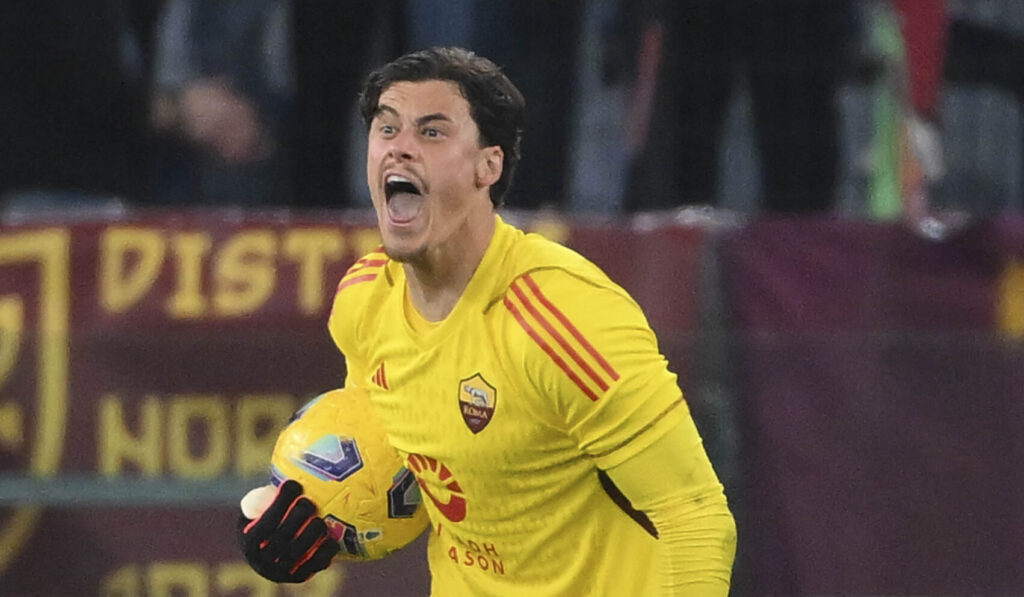 svilar AS Roma v US Sassuolo - Serie A TIM
