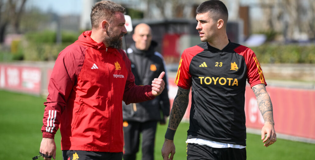 De Rossi Mancini AS Roma Training Session