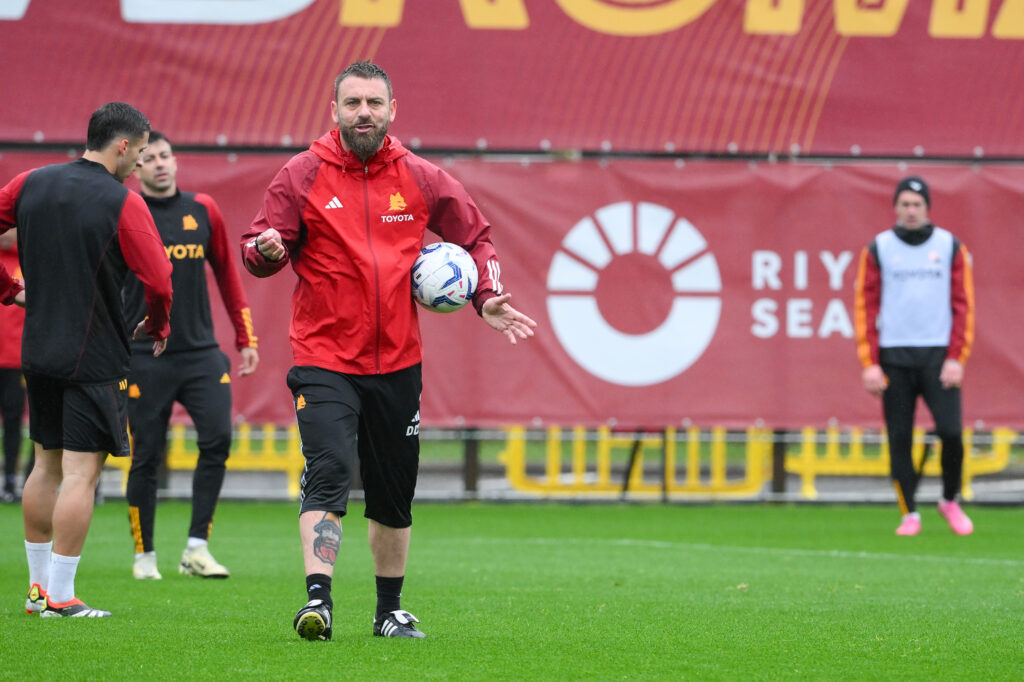 de rossi AS Roma Training Session