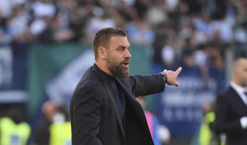 de rossi AS Roma v SS Lazio - Serie A TIM