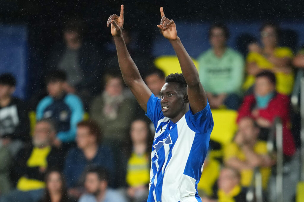 Villarreal CF v Deportivo Alaves - LaLiga EA Sports