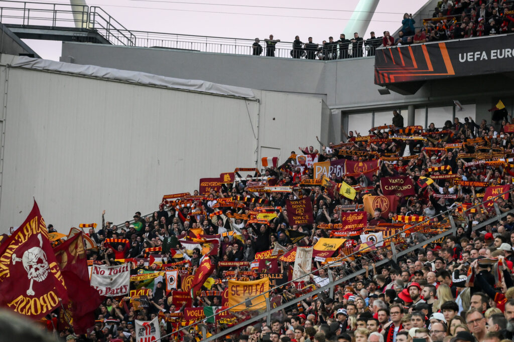 curva Bayer 04 Leverkusen v AS Roma: Semi-Final Second Leg - UEFA Europa League 2023/24
