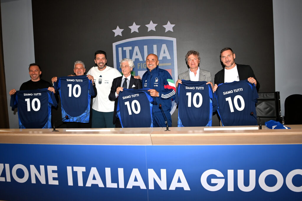 totti del Piero spalletti Italy Training Session &amp; Press Conference
