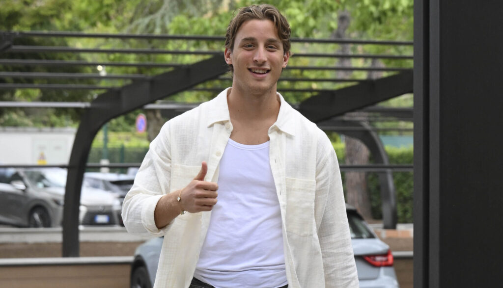 Bove AS Roma Arrival