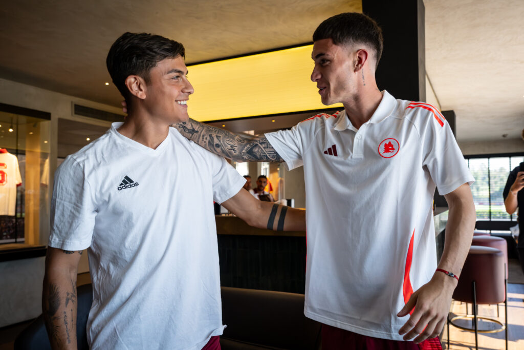 Soule AS Roma Unveil New Signing Matias Soulè