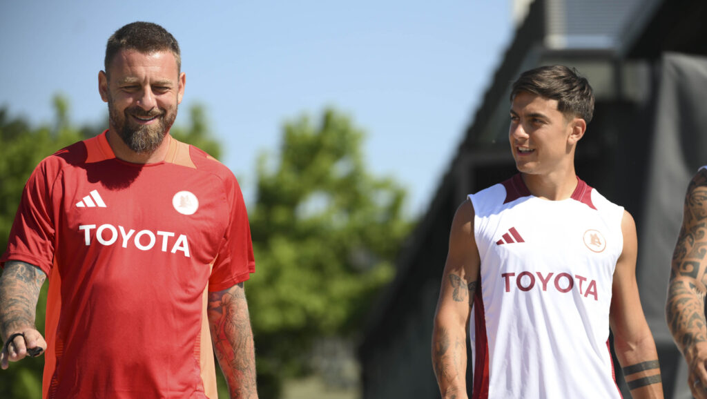 De Rossi Dybala AS Roma Training Session