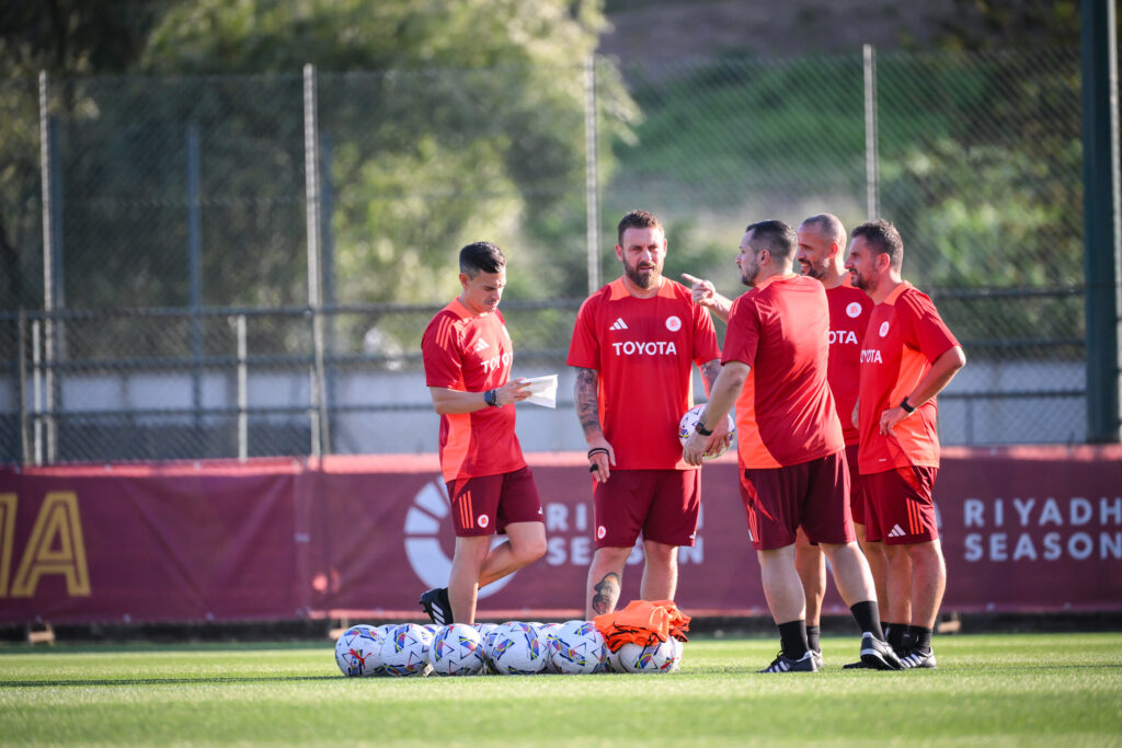 de rossi AS Roma Training Session