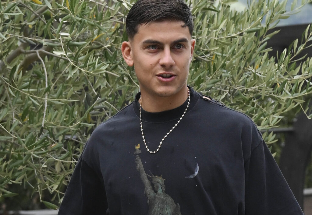 Dybala AS Roma Arrival