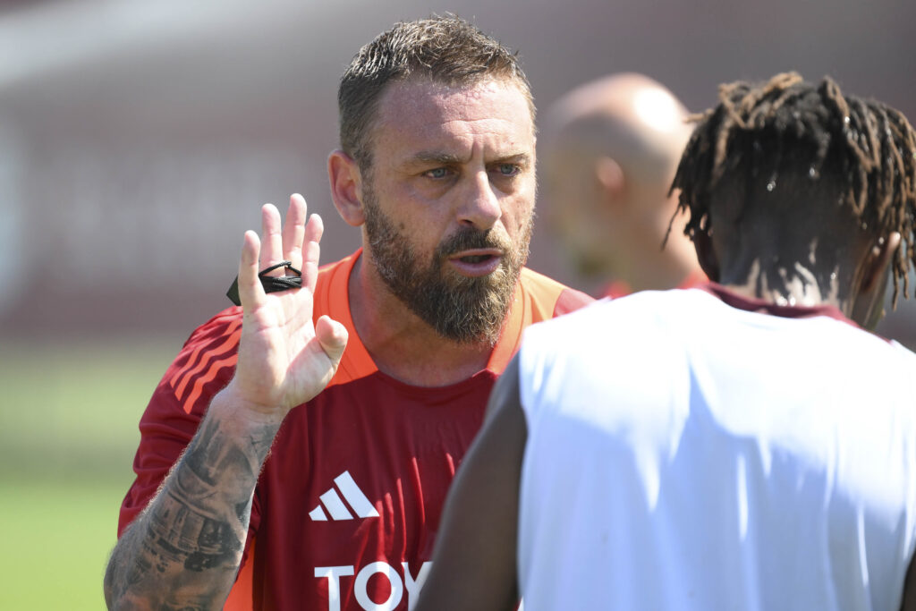 de rossi AS Roma Training Session