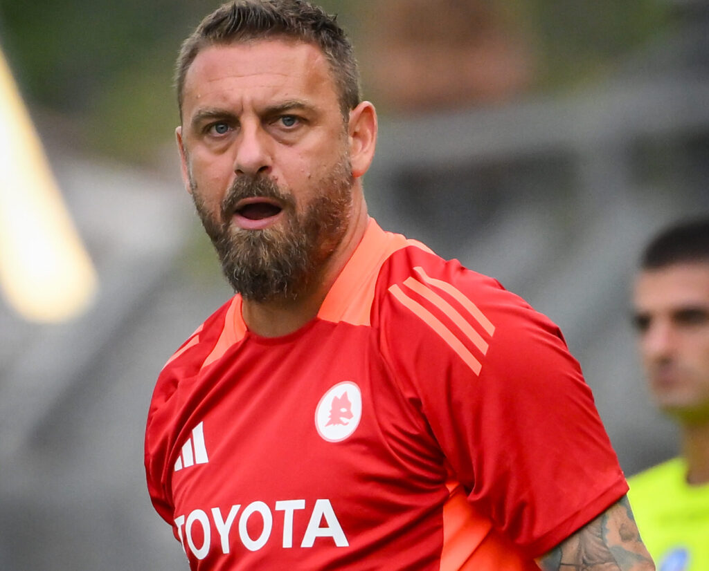 De Rossi AS Roma v Olimpiacos - Pre-season Friendly