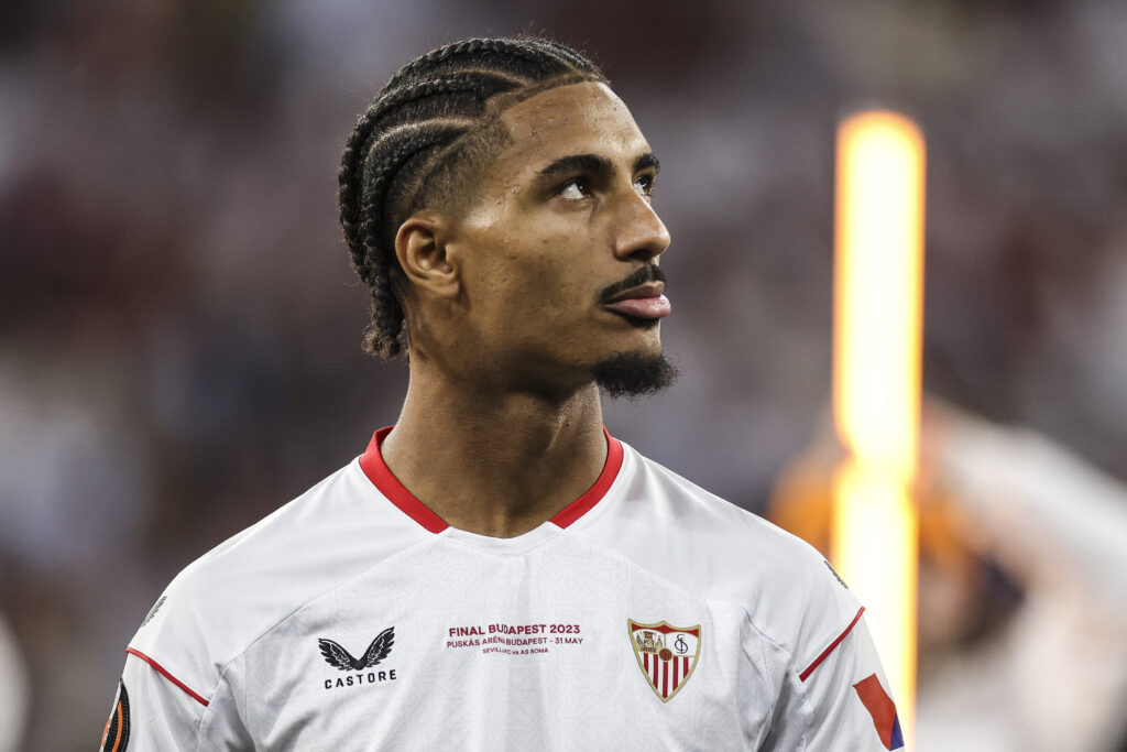 badé Sevilla FC v AS Roma - UEFA Europa League Final 2022/23