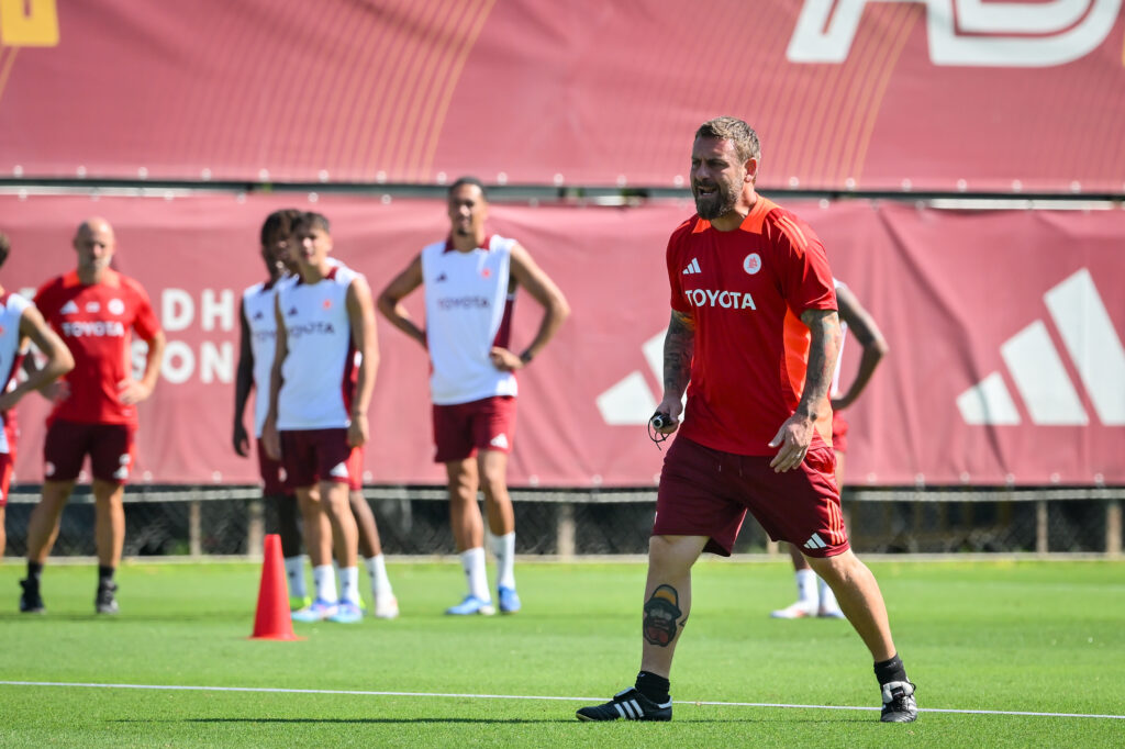 de rossi AS Roma Training Session
