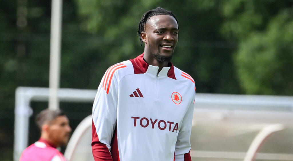 AS Roma Training Session abraham