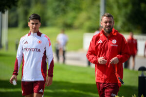 AS Roma Training Session de rossi dybala