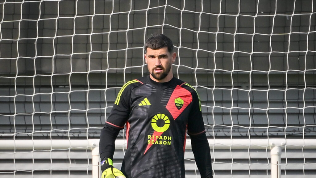 Ryan AS Roma v Barnsley - Pre-season Frienldy