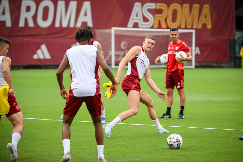 dovbyk AS Roma Training Session