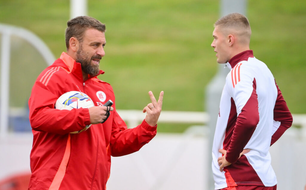 AS Roma Training Session de rssi dovbyk