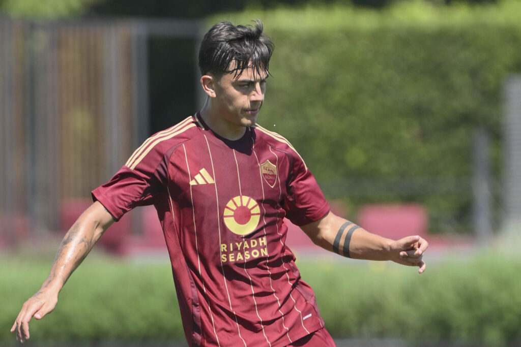 AS Roma Training Session dybala