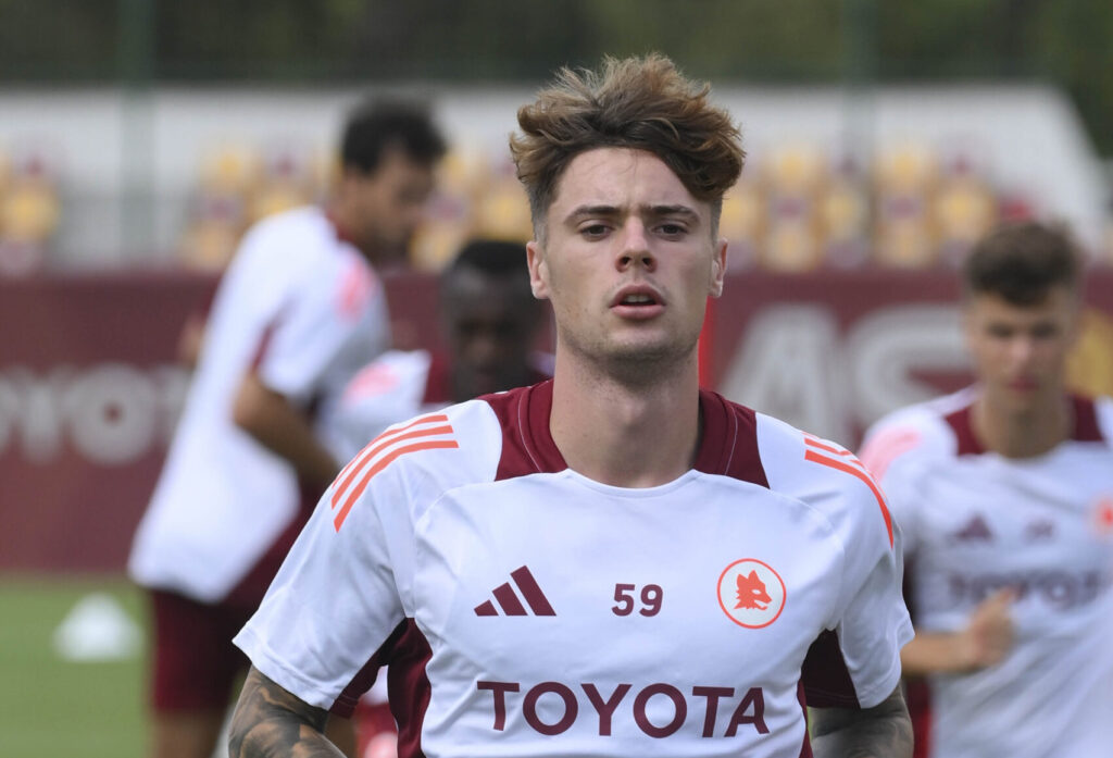 Zalewski AS Roma Training Session