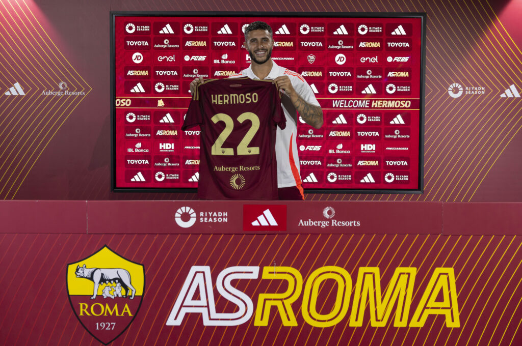 Hermoso AS Roma Unveil New Signing Mario Hermoso