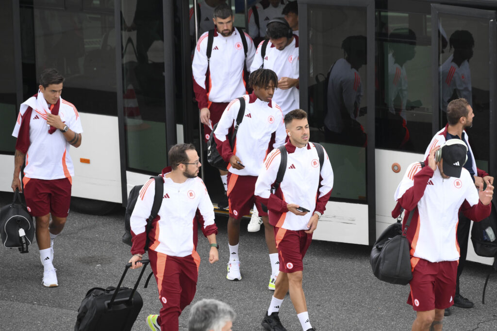 AS Roma Travel To Genova