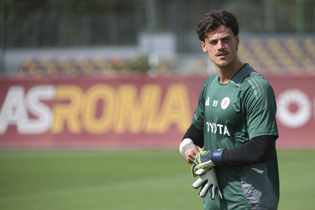 svilar AS Roma Training Session