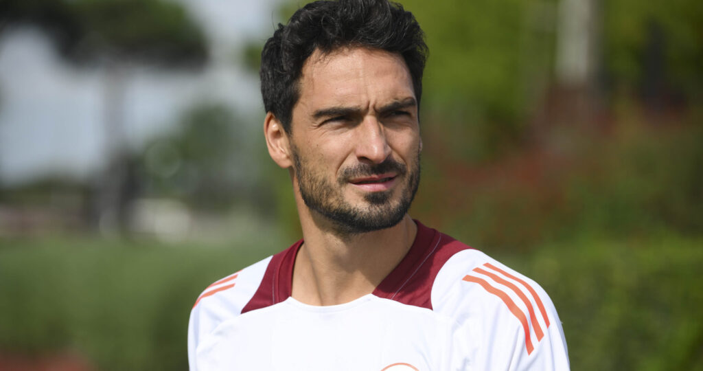 Hummels AS Roma Training Session