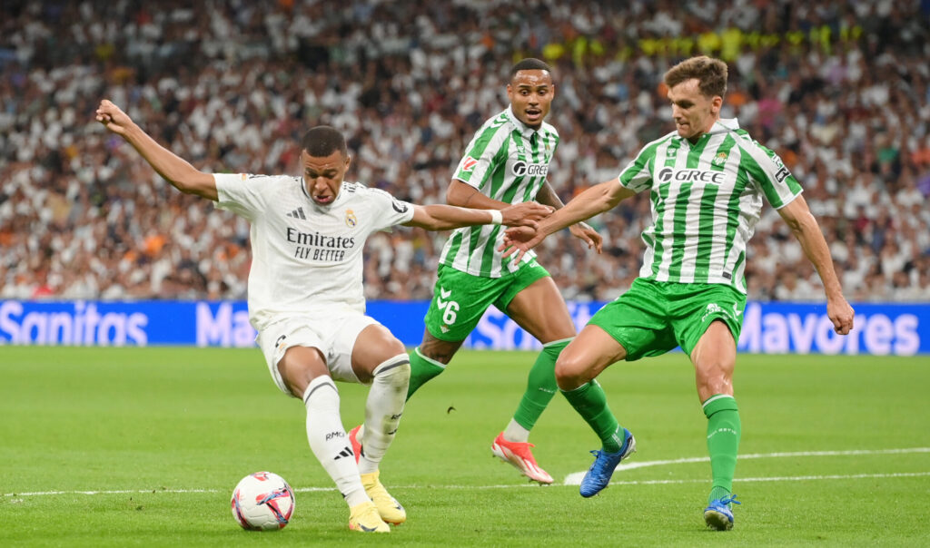 Real Madrid CF v Real Betis Balompie - La Liga EA Sports