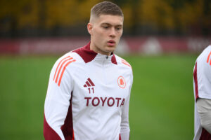 AS Roma Training Session dovbyk