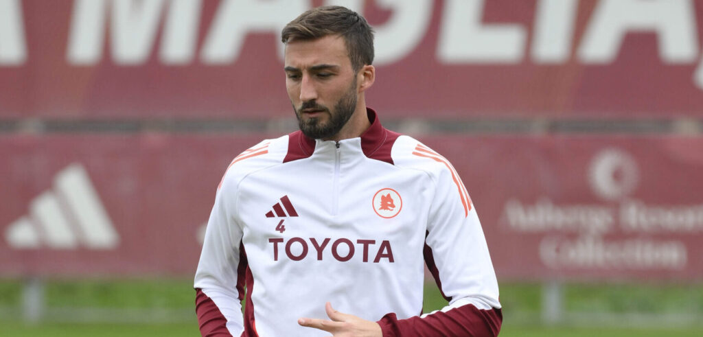 AS Roma Training Session cristante