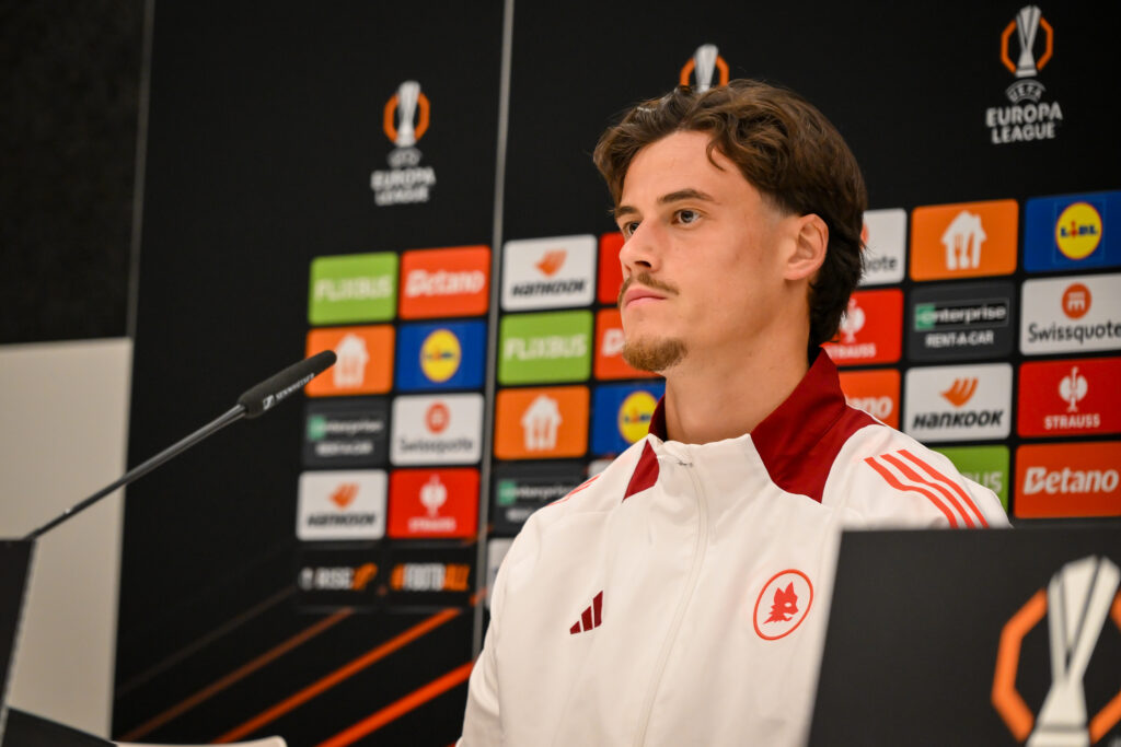 Svilar AS Roma Press Conference - UEFA Europa League 2024/25 League Phase MD4