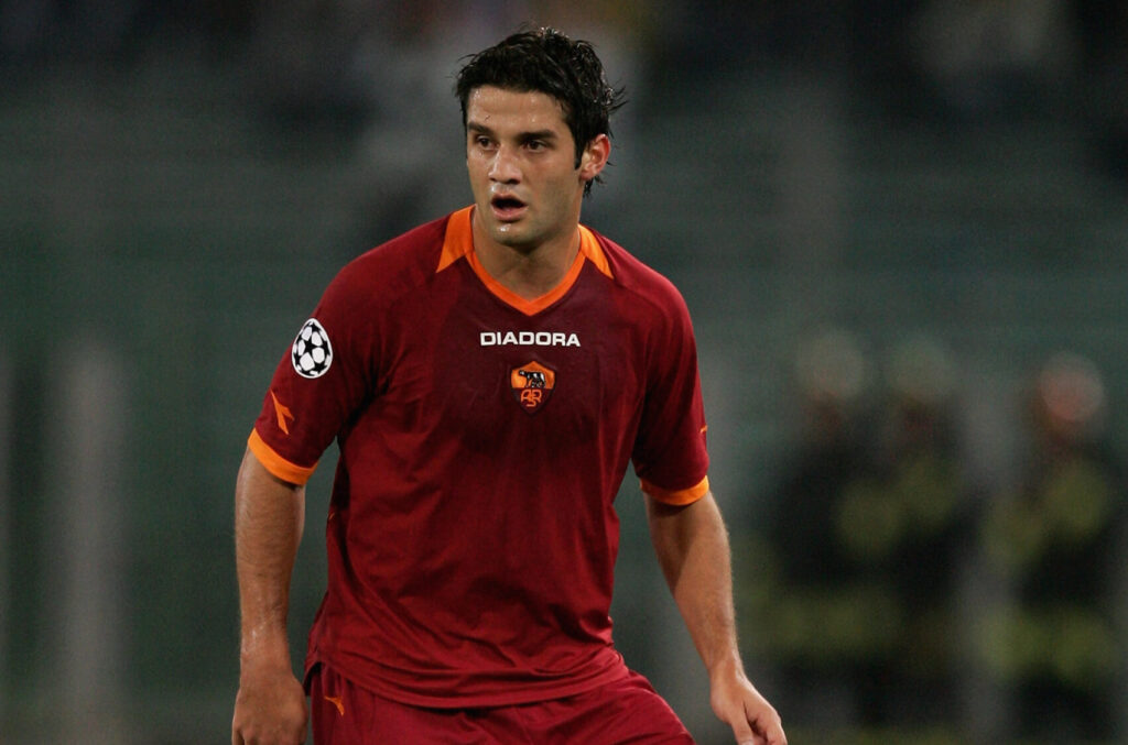 chivu UEFA Champions League - Roma v Olympiakos