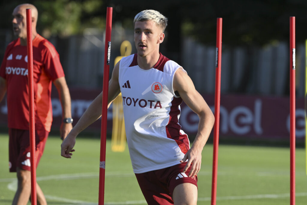 Saelemaekers  AS Roma Training Session