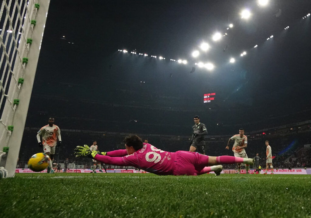 Svilar AC Milan v AS Roma - Serie A