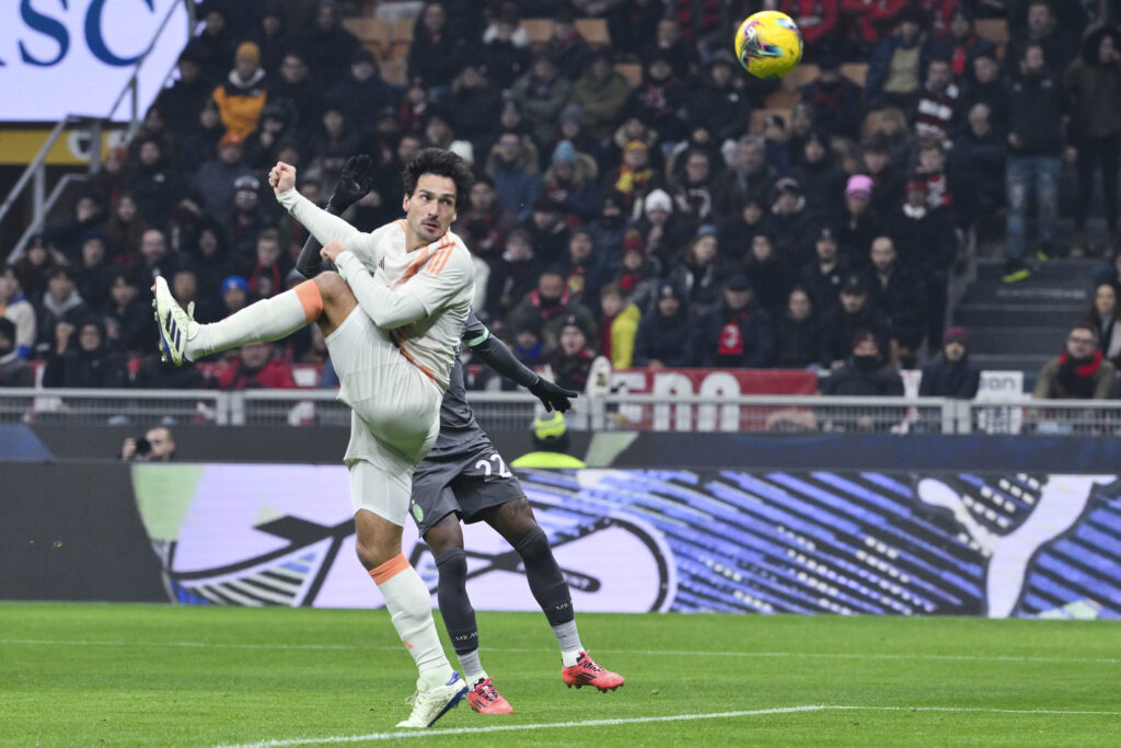 Hummels AC Milan v AS Roma - Serie A