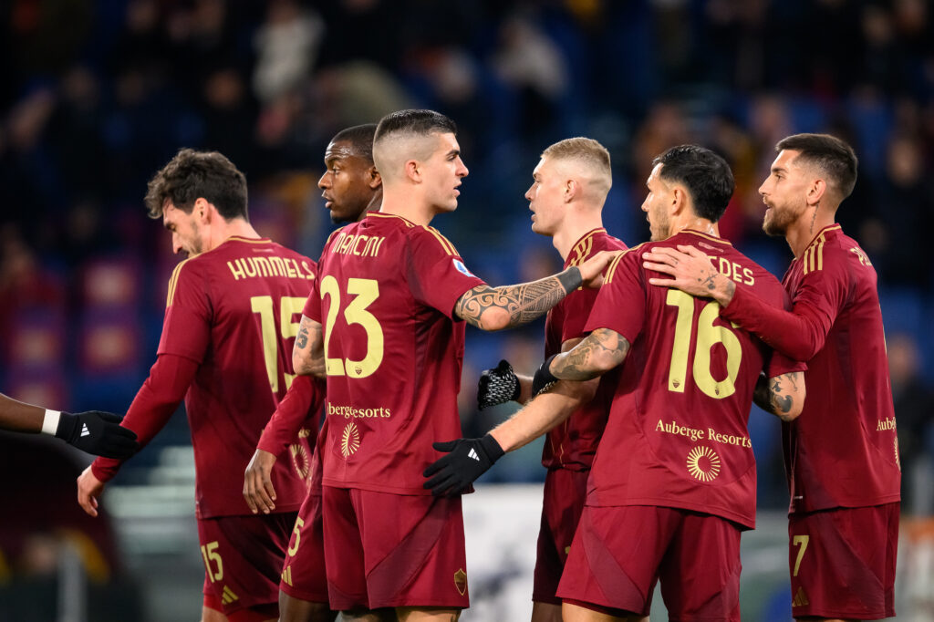 Esultanza Squadra Dovbyk AS Roma v Genoa - Serie A