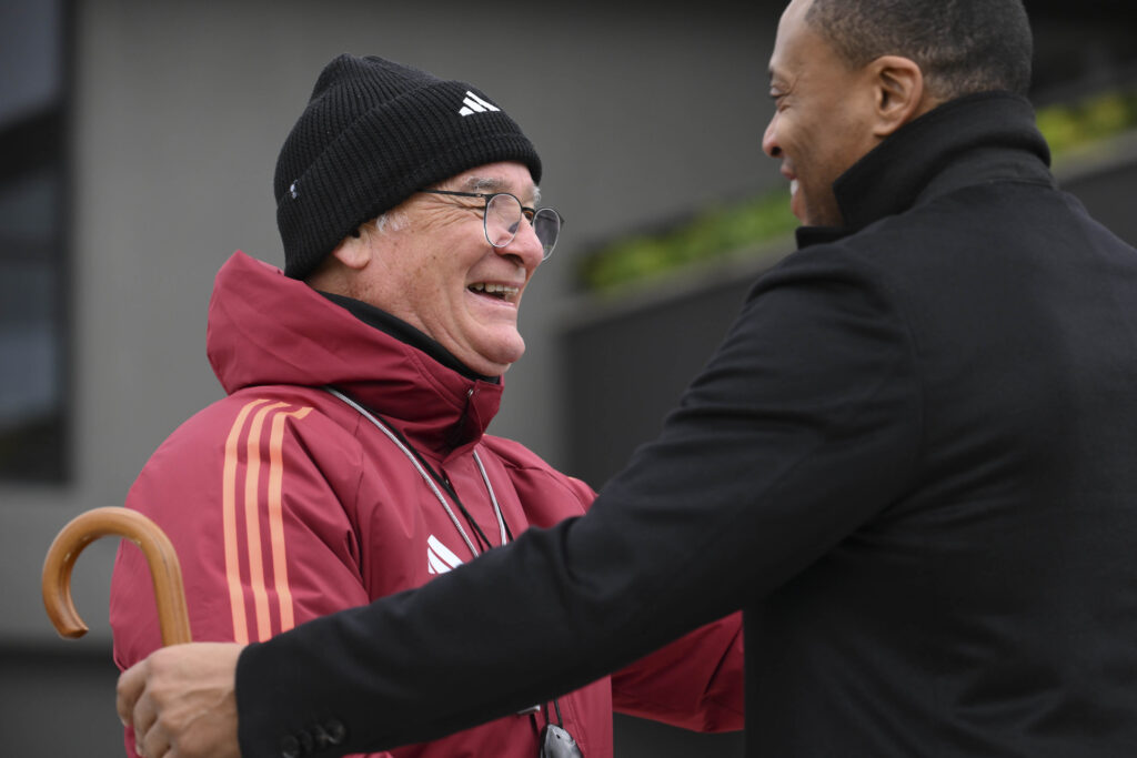 Julio Baptista visits the Fulvio Bernardini sports center