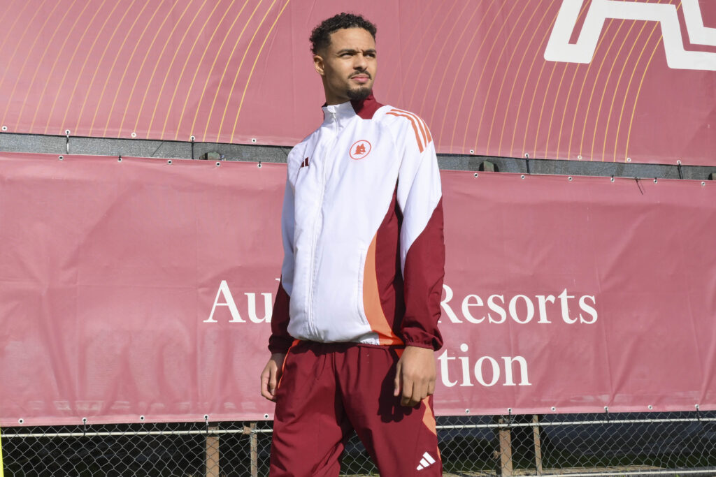 Rensch AS Roma Unveil New Signing Devyne Rensch